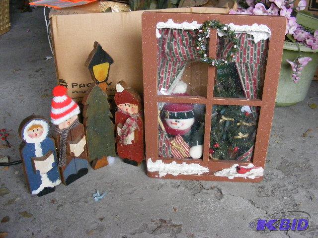 lot 160 image: holiday decorations...