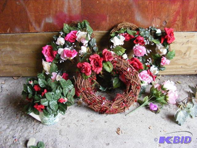 lot 174 image: Artificial Flowers and wreaths...
