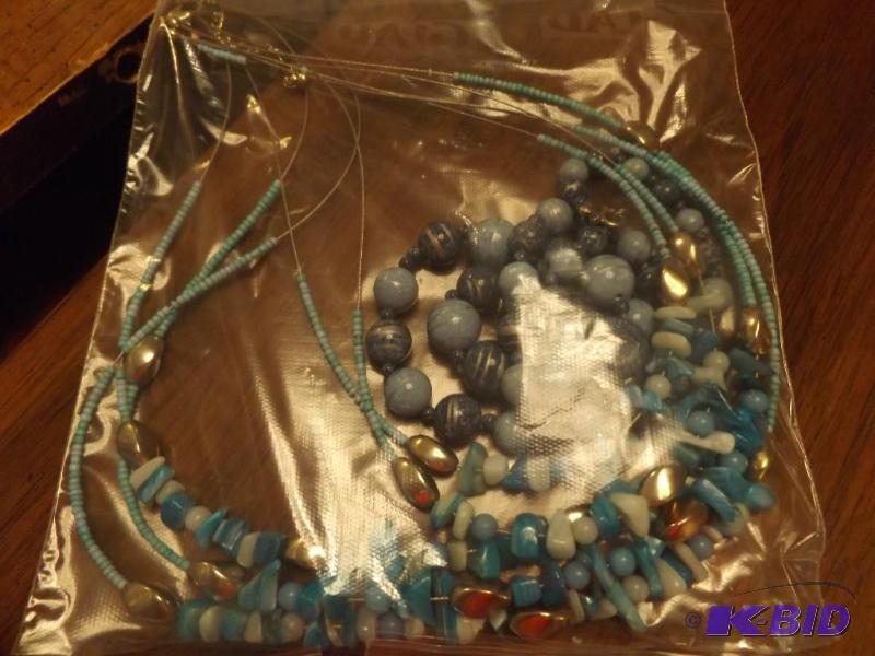lot 179 image: Jewelry Pieces...