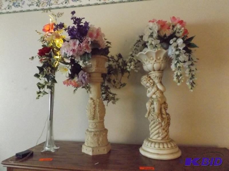 lot 19 image: cherub pedestal  leaf patern&nbsppedest...