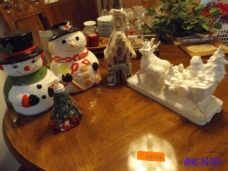 lot 27 image: Christmas deco snowman cookie jars Santa slei...