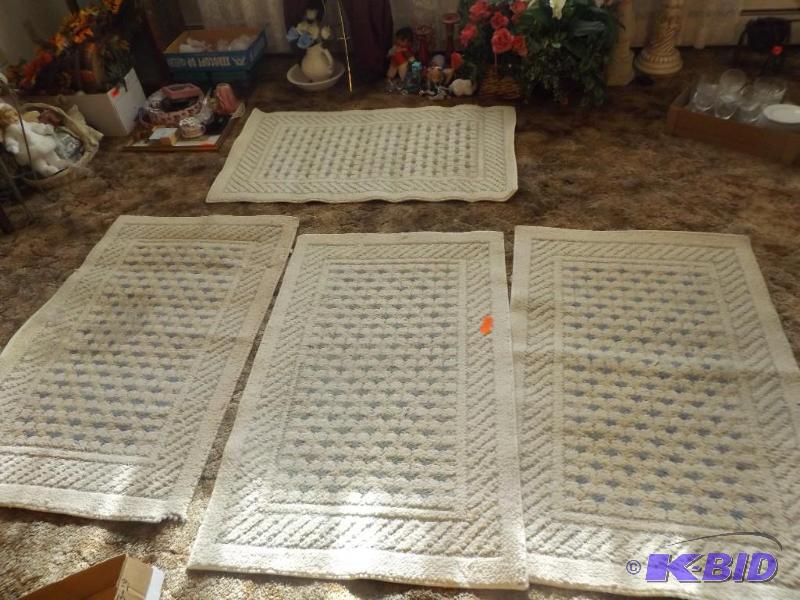 lot 32 image: 4 area rugs 2 have green pattern 2 have blue ...