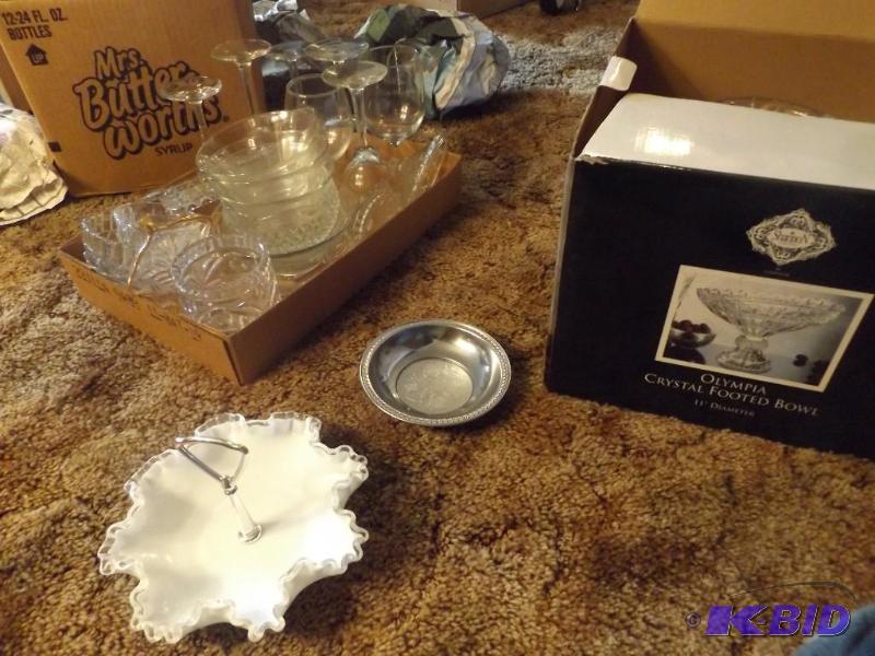 lot 33 image: clear glass dishes a hand crafted crystal can...