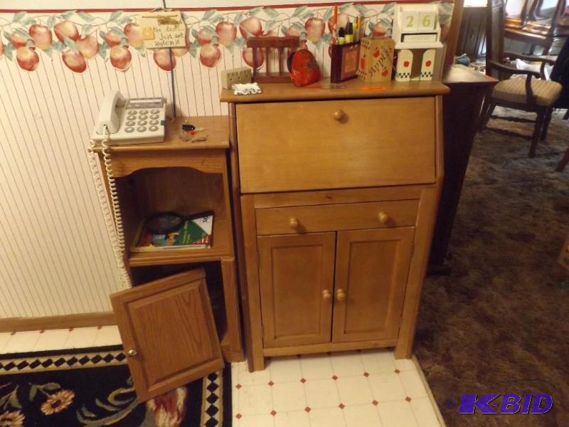 lot 47 image: 2 stands with items in&nbspthem included...