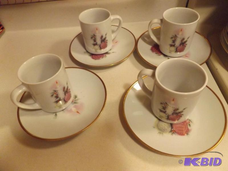 lot 62 image: Christmas themed coffee cup and plate set 8 p...