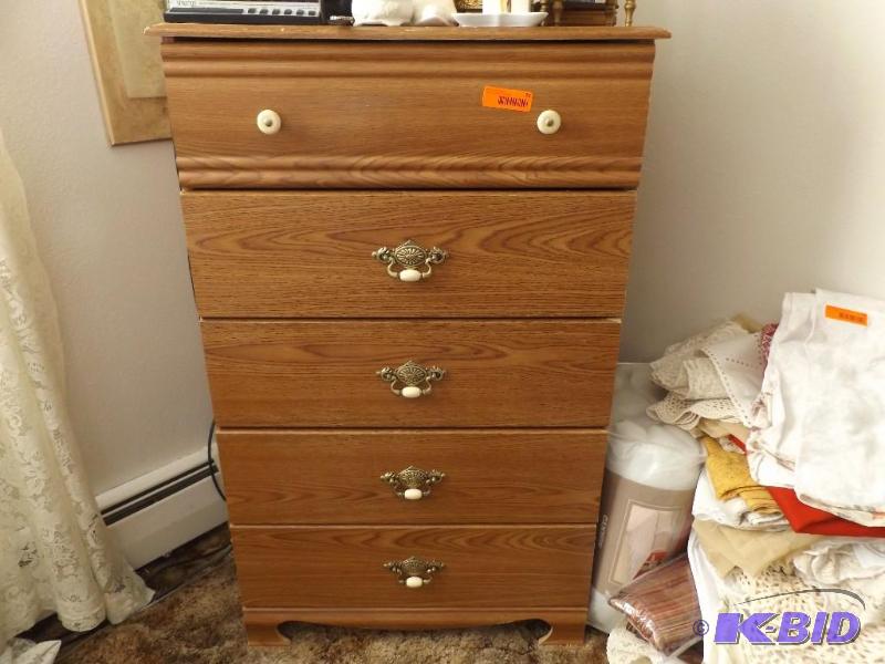 lot 79 image: 5 drawer dresser ...