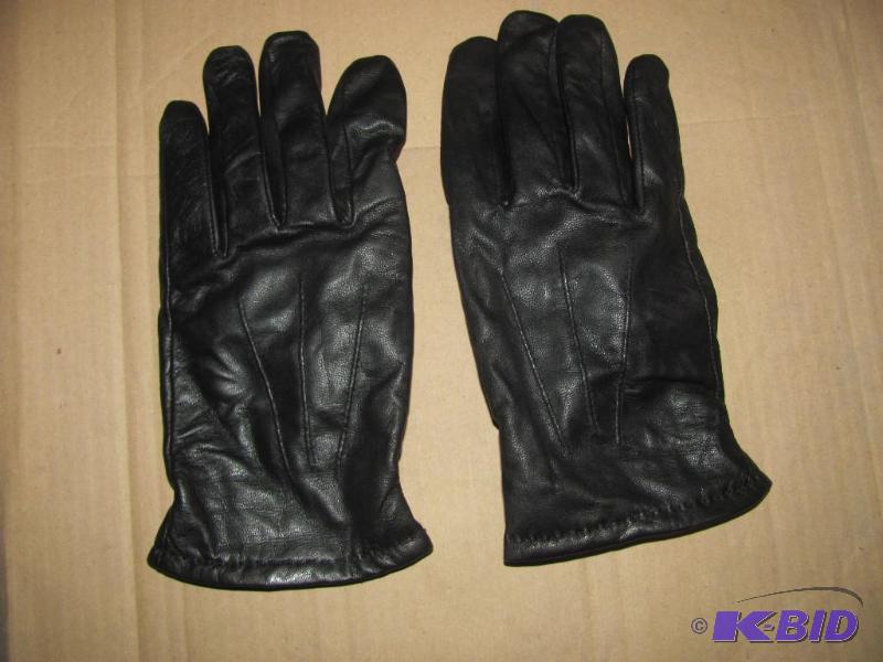 lot 80 image: These NEW Black Ross Lamb Cashmere-Lined Leat...