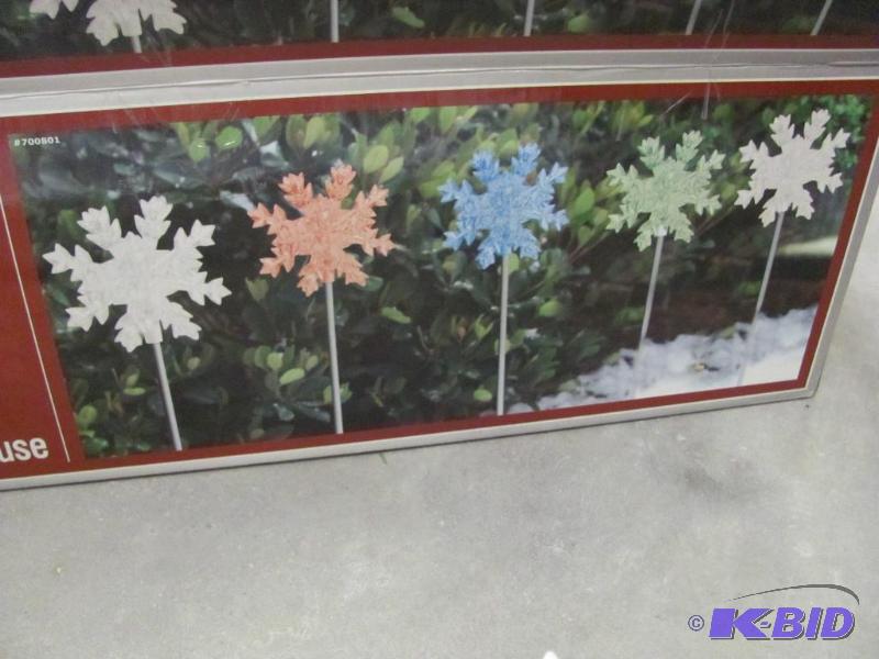 lot 84 image: This set of Five (5) Hi-Intensity Low-Voltage...