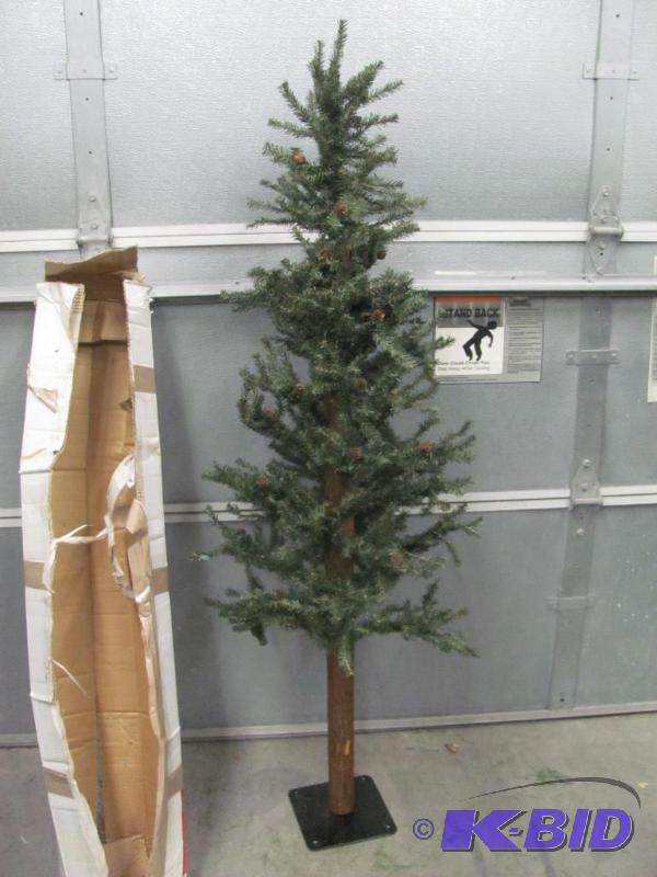 lot 93 image: If youre limited for space, heres a very cu...