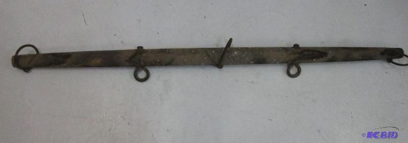 lot 11 image: Wood ox harness yolk in good condition...