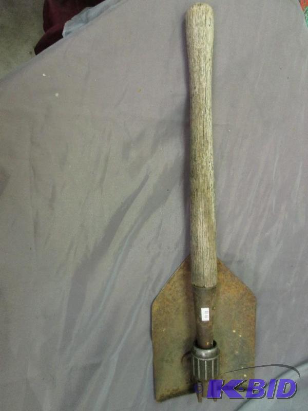 lot 47 image: Vintage folding camp shovel...