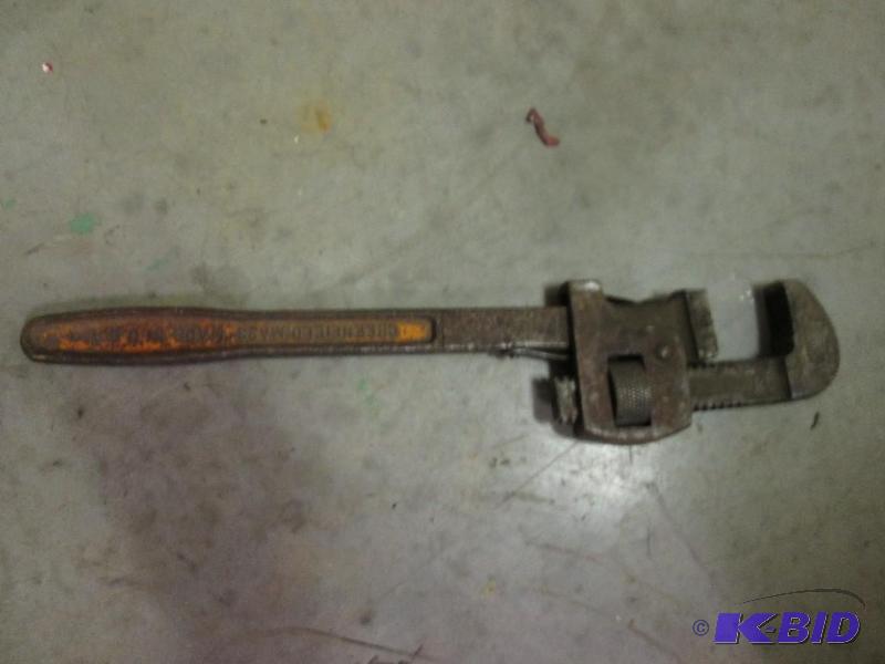 lot 61 image: Pipe wrench...