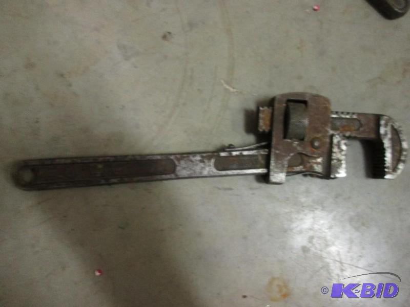 lot 62 image: Pipe wrench...