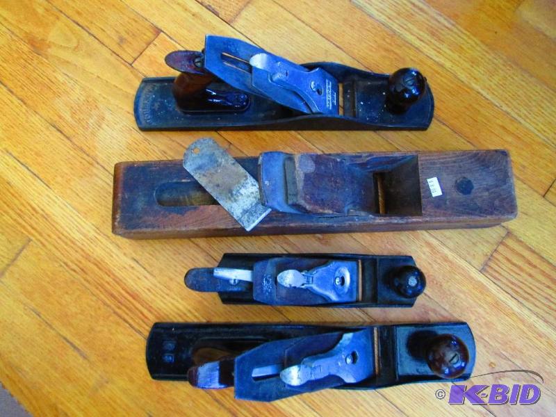 lot 92 image: Lot of vintage and antique planes...