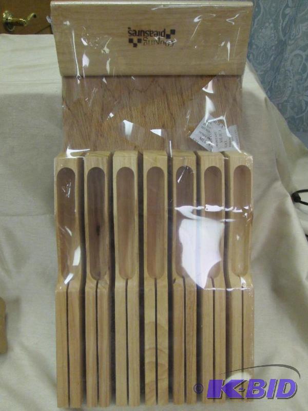 lot 20 image: In- Drawer Knife storage block...