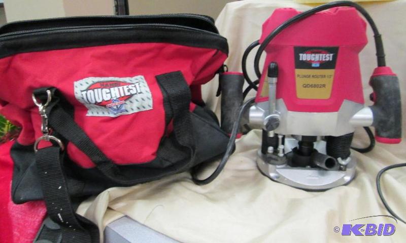 lot 30 image: Handy toughest Plunge Router with bag- untest...
