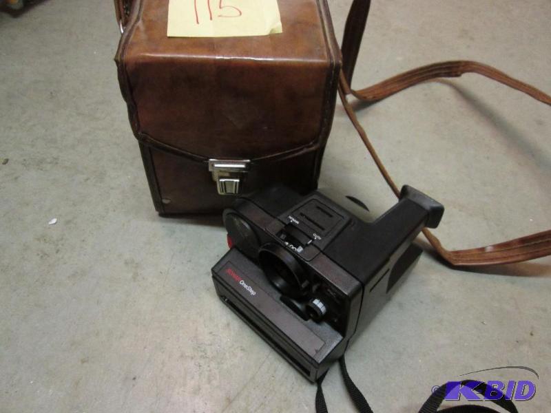 lot 115 image: Sonar one step camera with case and insturcti...
