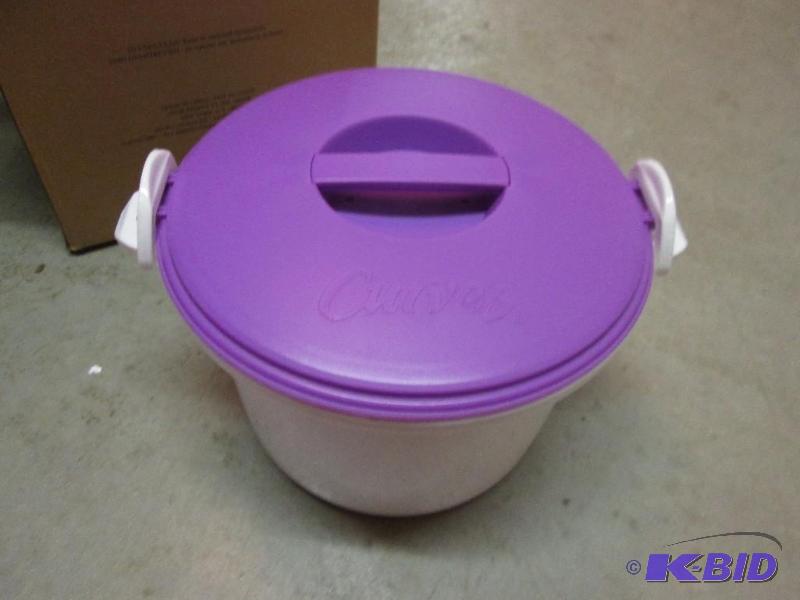 lot 116 image: Avon purple container with lid and inside str...