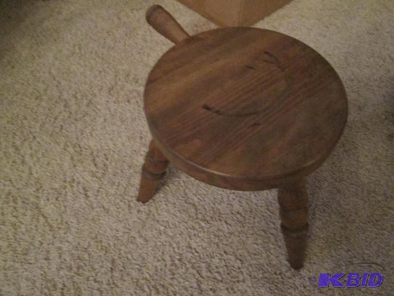 lot 164 image: small wooden step stool...