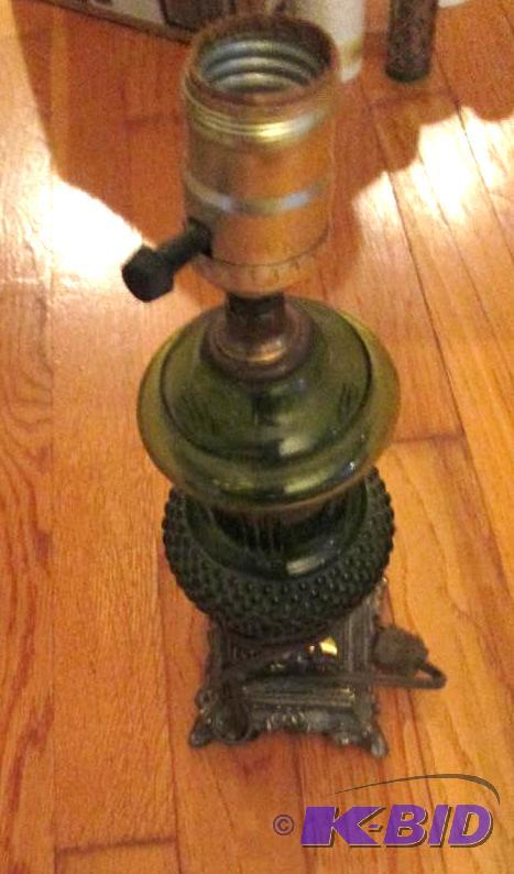 lot 168 image: lamp base, no lamp shade...