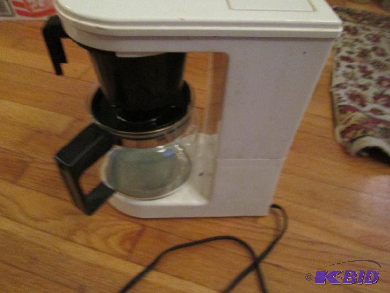 lot 171 image: coffee maker...