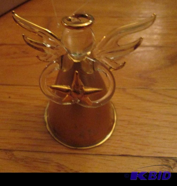 lot 173 image: Avon collectable christmas angel...