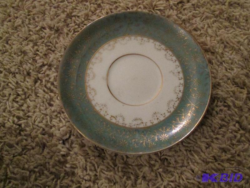 lot 185 image: decorative plate...