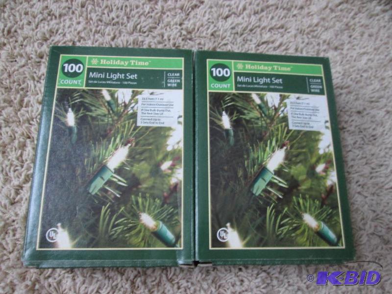 lot 201 image: 100 Holiday time mini light set...