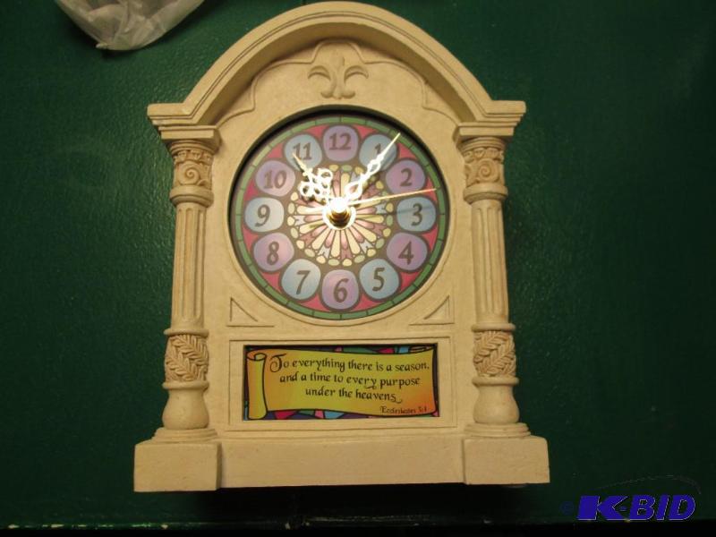 lot 3 image: Avon lighted inspirational clock...
