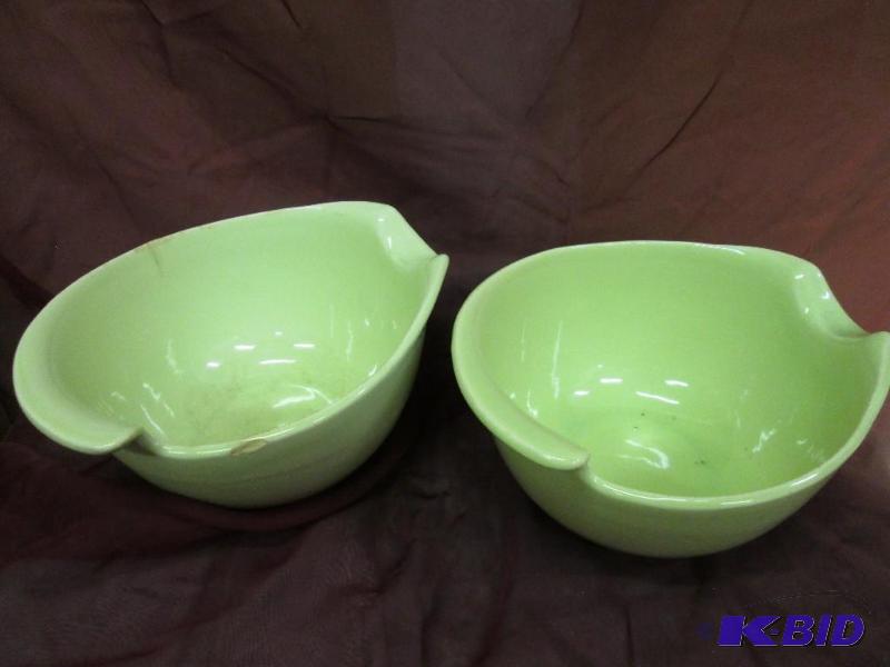 lot 330 image: 2 mint green mixing bowls...