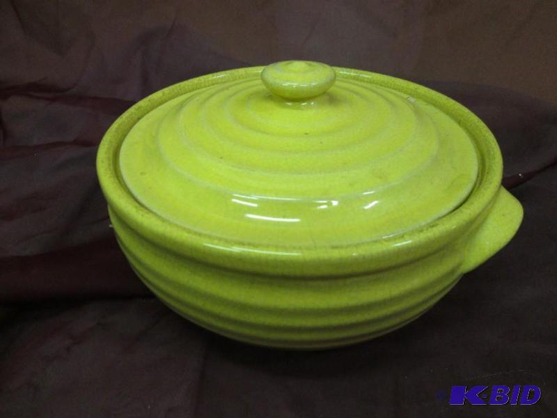 lot 333 image: Yellow casserole bowl with cover, small chip ...