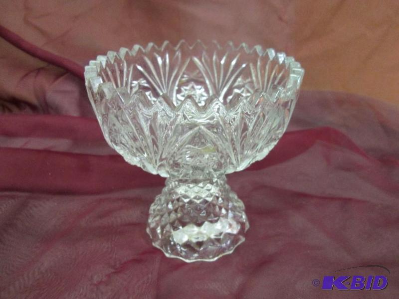 lot 350 image: Cut glass peanut bowl...