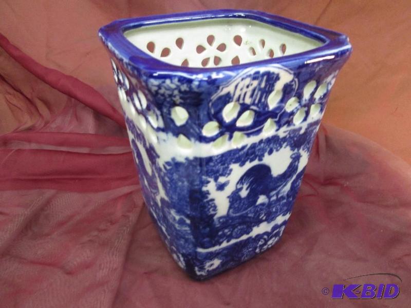 lot 353 image: Blue square vase with cut outs, 7.5 inch tall...