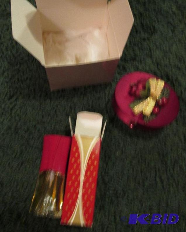 lot 37 image: Avon precious trinket jewelry box, Avon sculp...