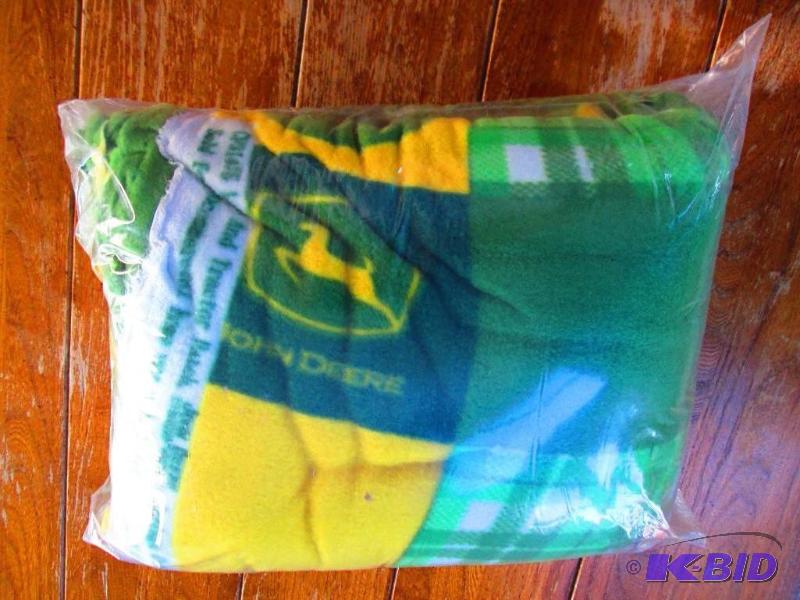 lot 80 image: Alpine fleece John Deere tractor Pattern, 3 y...