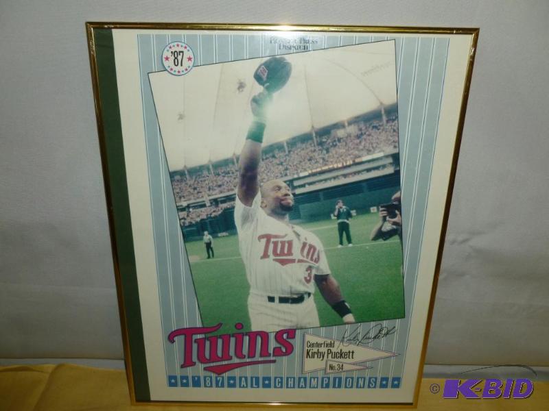 lot 29 image: Collectible 1987&nbspMinnesota Twins Kirby P...