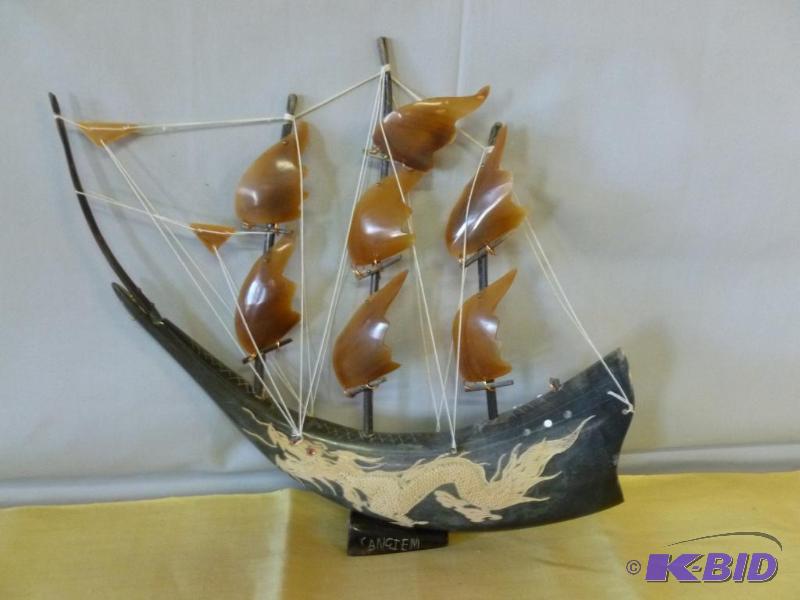 lot 37 image: Beautiful " Sangiem " hand carved b...