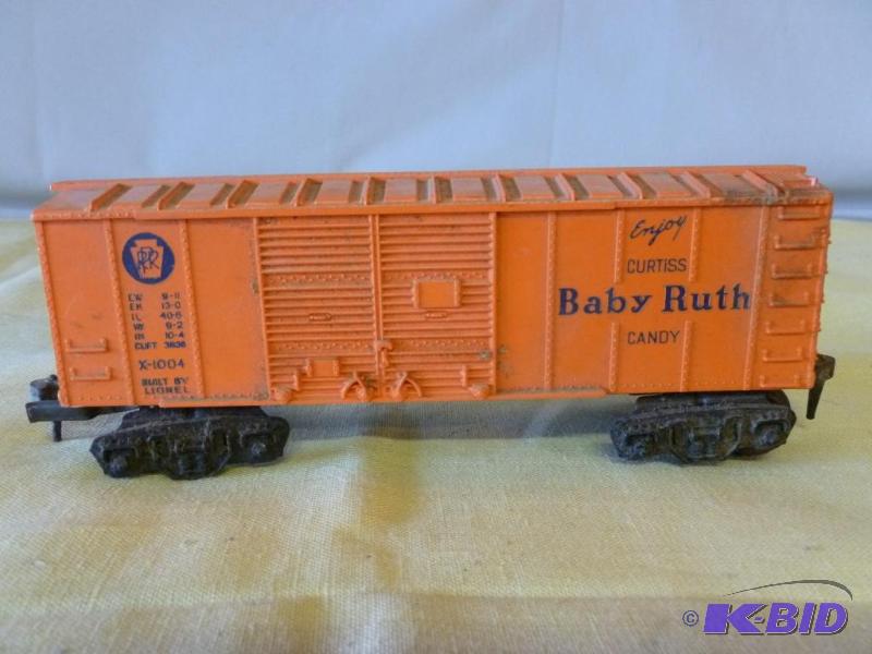 lot 61 image: Vintage Lionel 027 boxcar that measures 7.5&q...