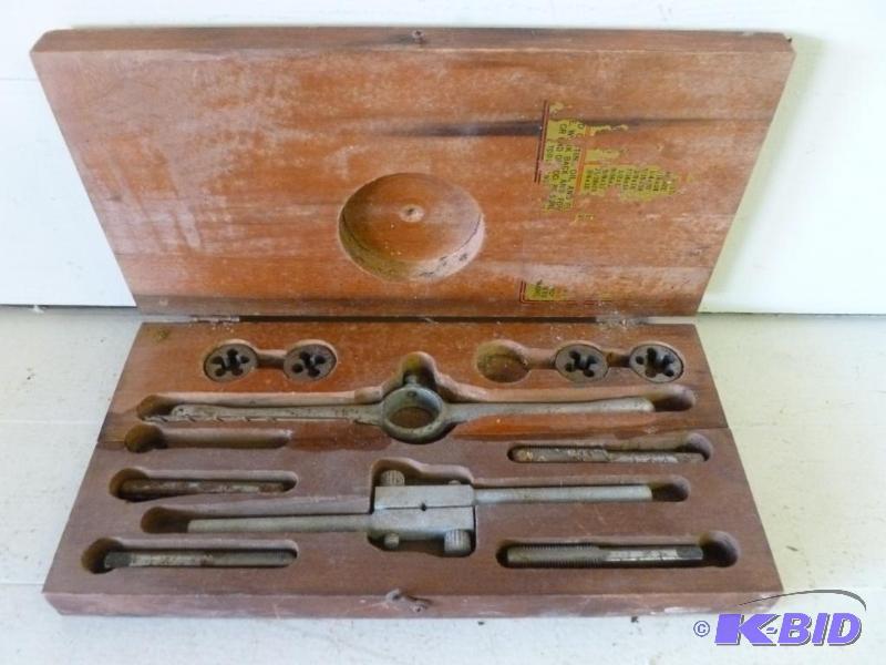 lot 70 image: Vintage Henry L. Hanson Tap & Die Set, co...