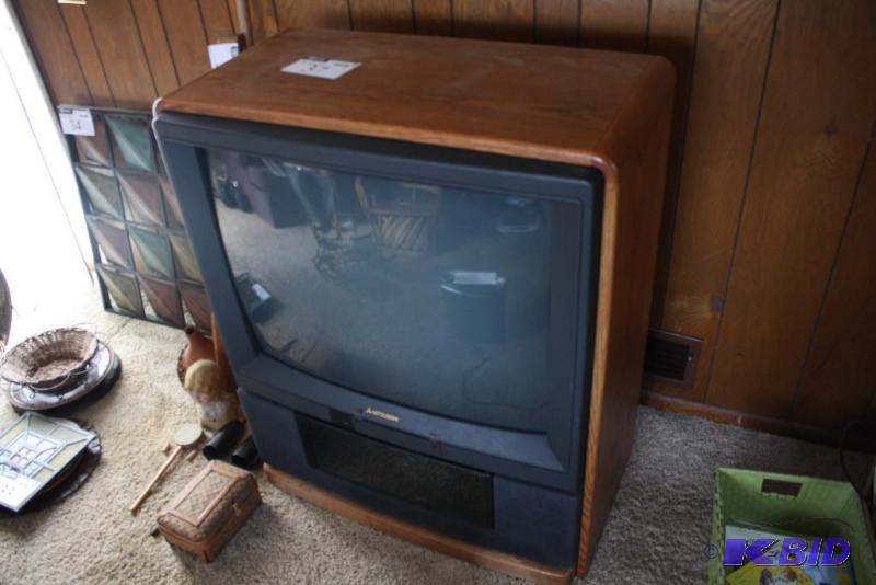 Mitsubishi Tube Television wWooden Stand