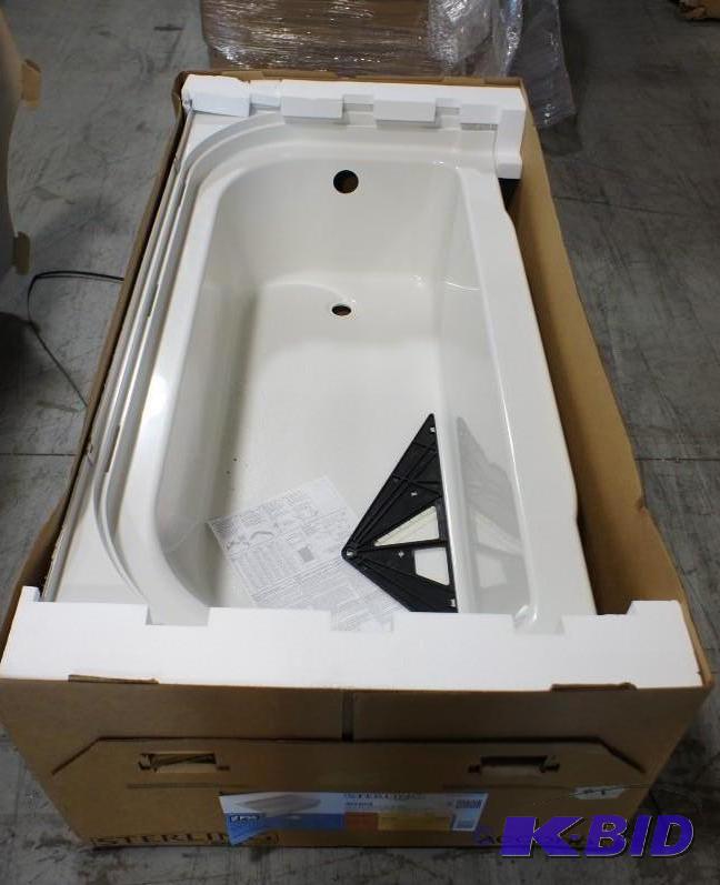 New Kohler Sterling Accord Bath Tub  right d...