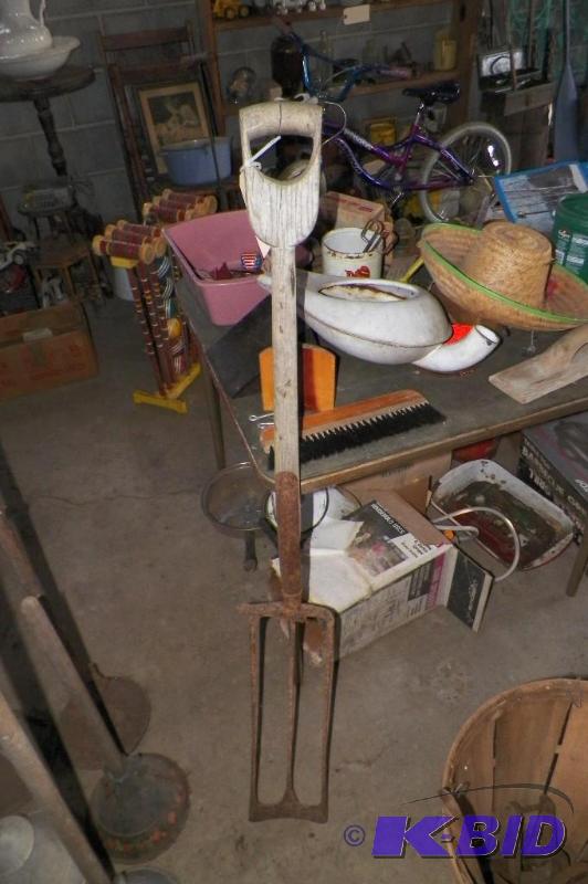 Pete Moss Shovel
