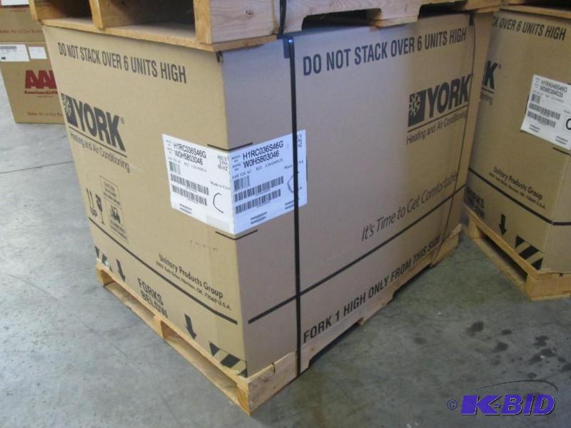 lot 11 image: Large York Condensing Unit