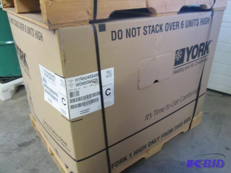 lot 7 image: Large York Condensing Unit