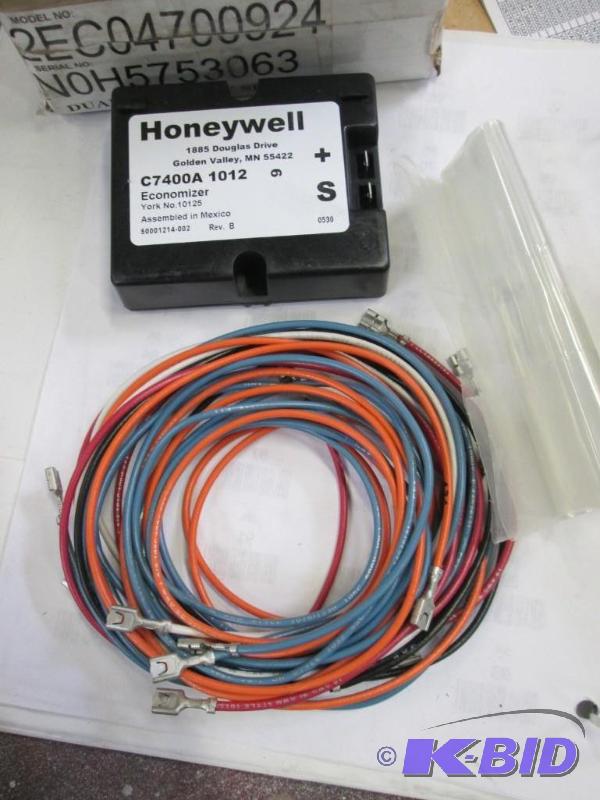 lot 116 image: 3 - Dual Enthalpy Sensor Kits