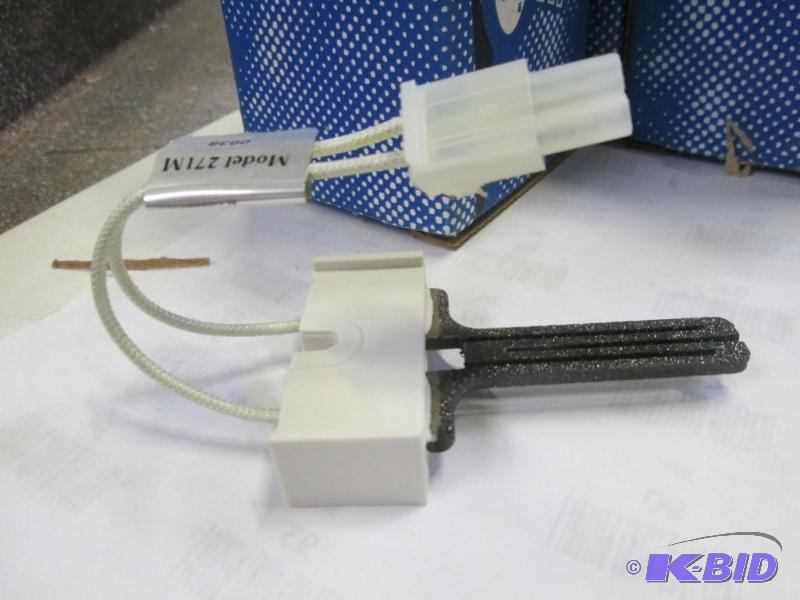lot 127 image: 4 - Hot Surface Furnace Igniters