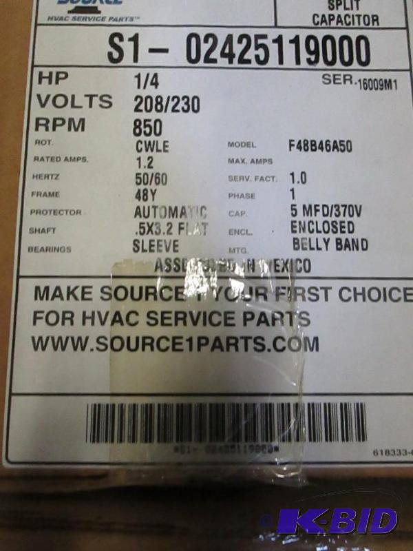 lot 30 image: Fan Motor   HP ¼  Volts 208230  RPM...