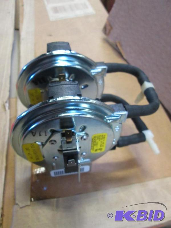 lot 144 image: Air Pressure Switch