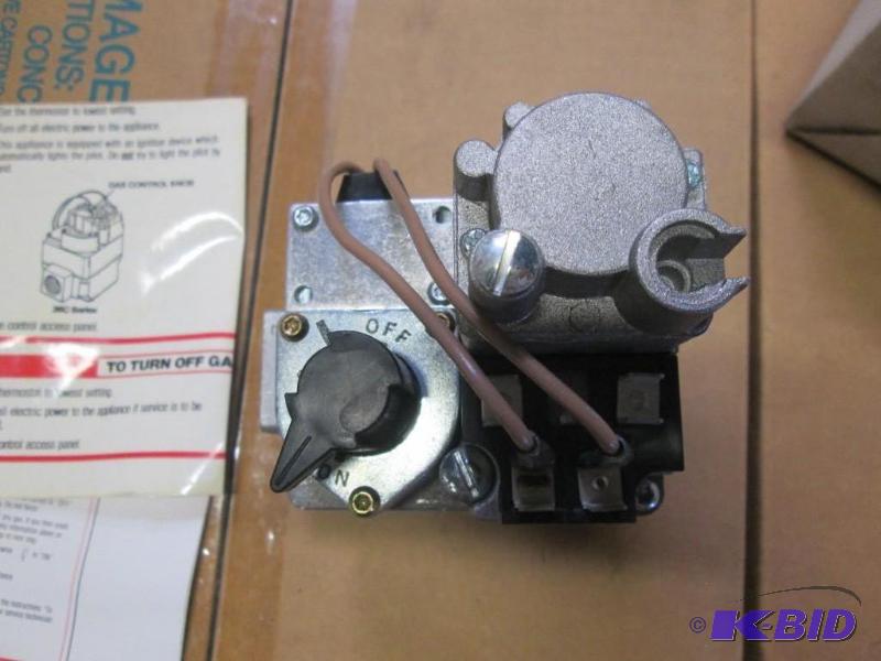 lot 151 image: Gas Manifold
