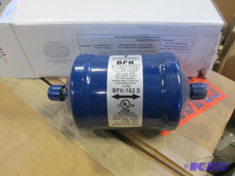 lot 198 image: 2 - Heat Pump Filter - Drier